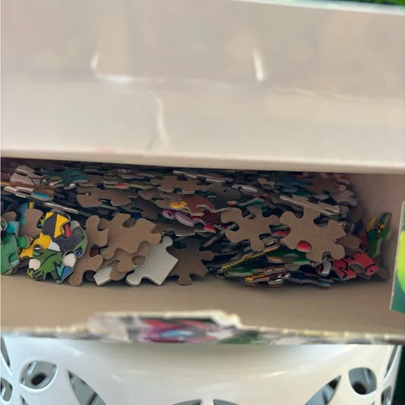 One Hundred Alligators and a Purse Puzzle - Picture 2 of 2